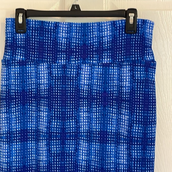 LulaRoe Stretchy Blue Skirt, Size Medium - Picture 2 of 6